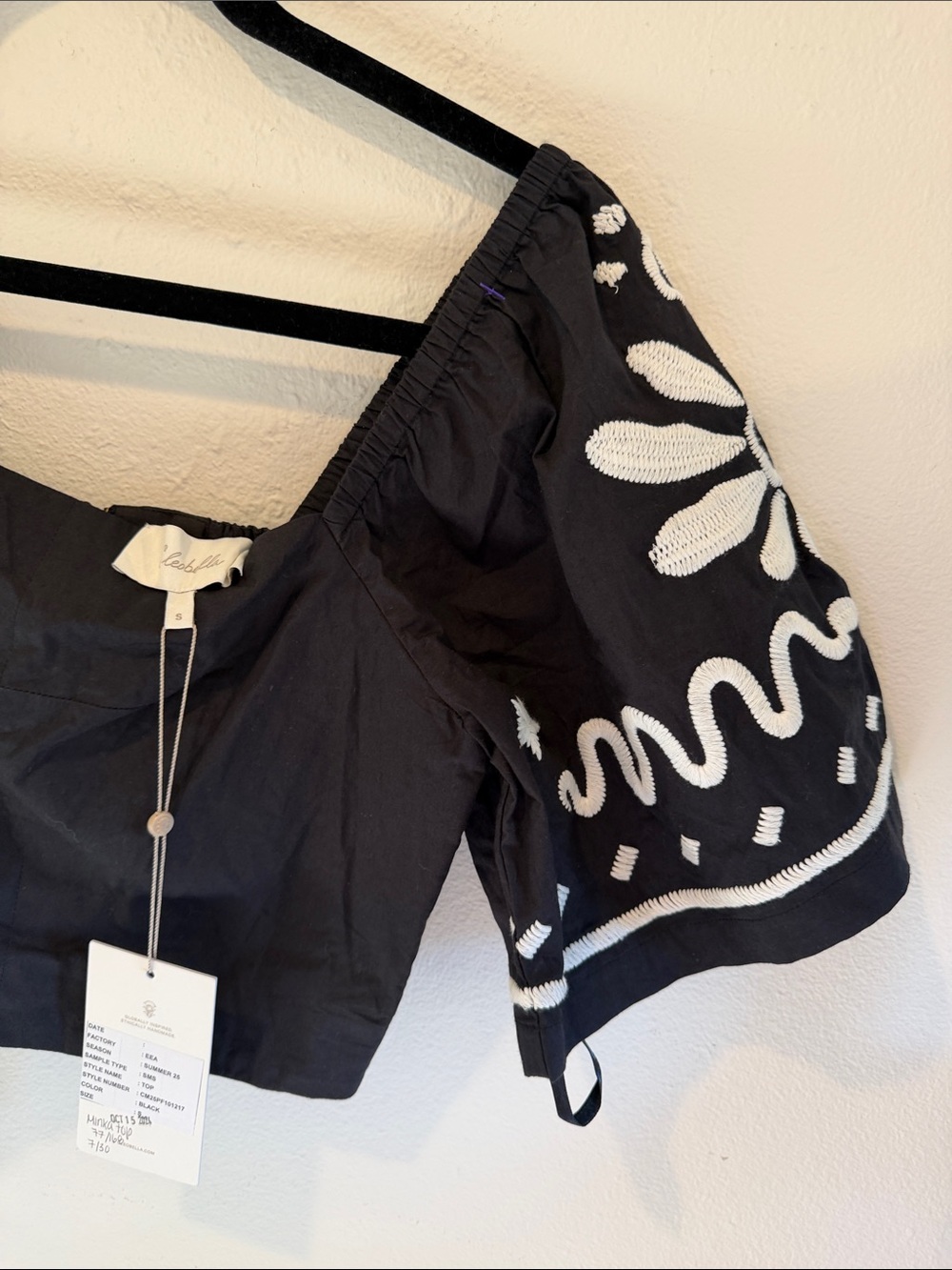 Cleobella Black Puff Sleeve Embroidered Crop Top - Picture 3 of 10